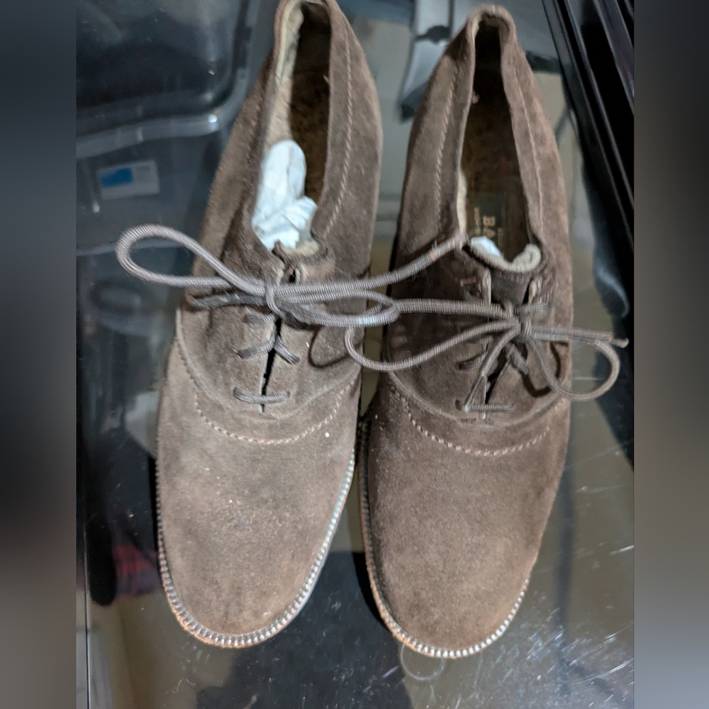 Beautiful shearling lined Bally oxfords